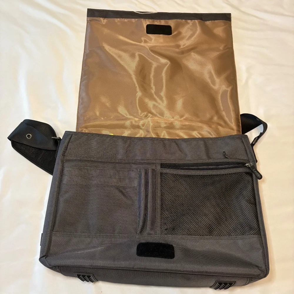 LAUREX Nylon Floral Graphic Laptop / Messenger Bag - Picture 6 of 12